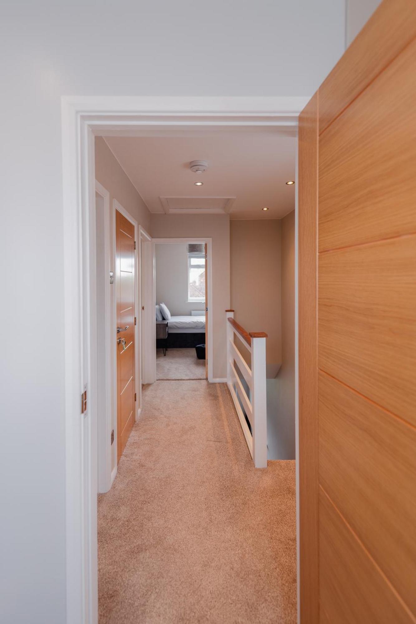 Luxury Recently Renovated 3 Bedroom Home In Sandwich Kent Exterior photo